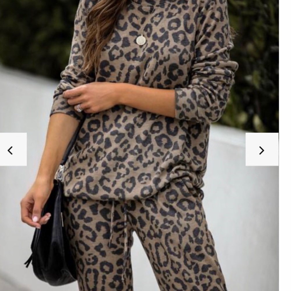 Vici Leopard Print Lounge Pullover - image 1